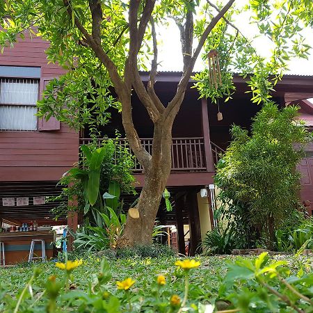 Baanwealaa Guesthouse (Adults Only) チエンマイ エクステリア 写真
