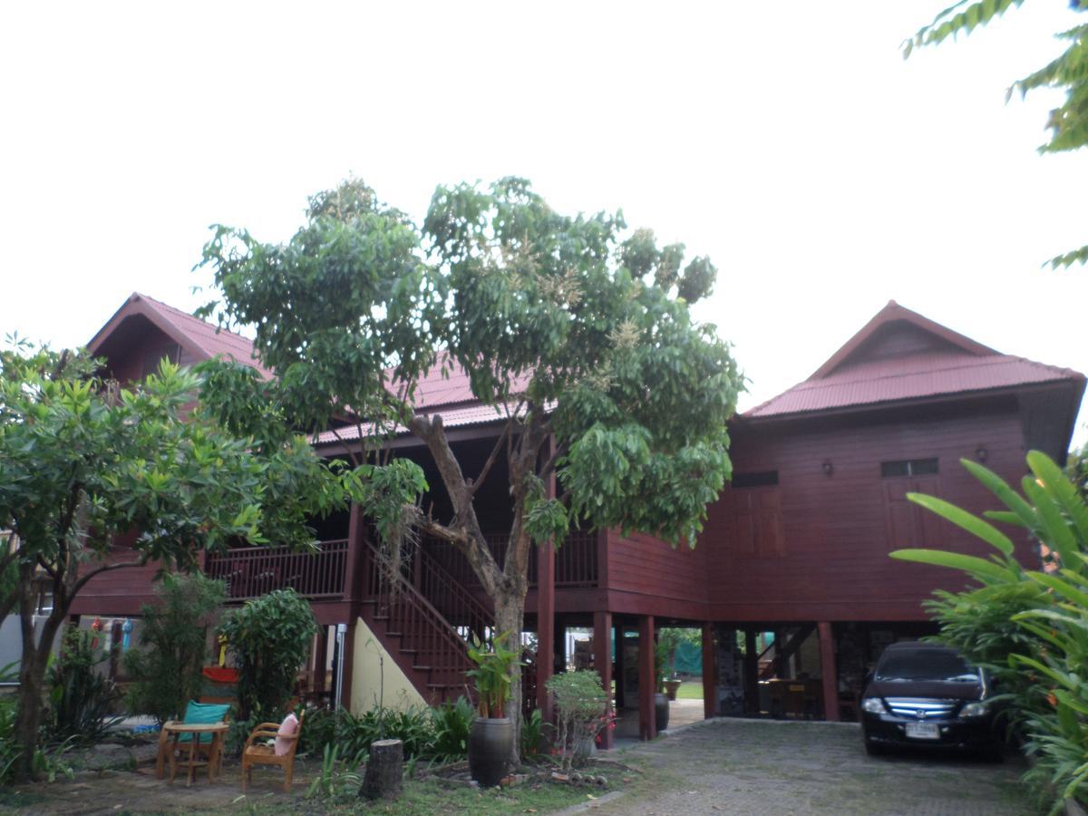 Baanwealaa Guesthouse (Adults Only) チエンマイ エクステリア 写真