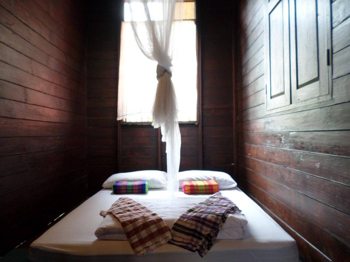 Baanwealaa Guesthouse (Adults Only) チエンマイ エクステリア 写真
